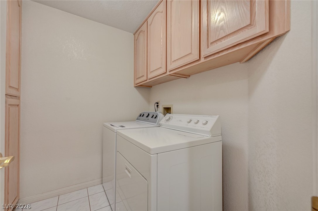 8236 Round Hills Circle Property Photo 14