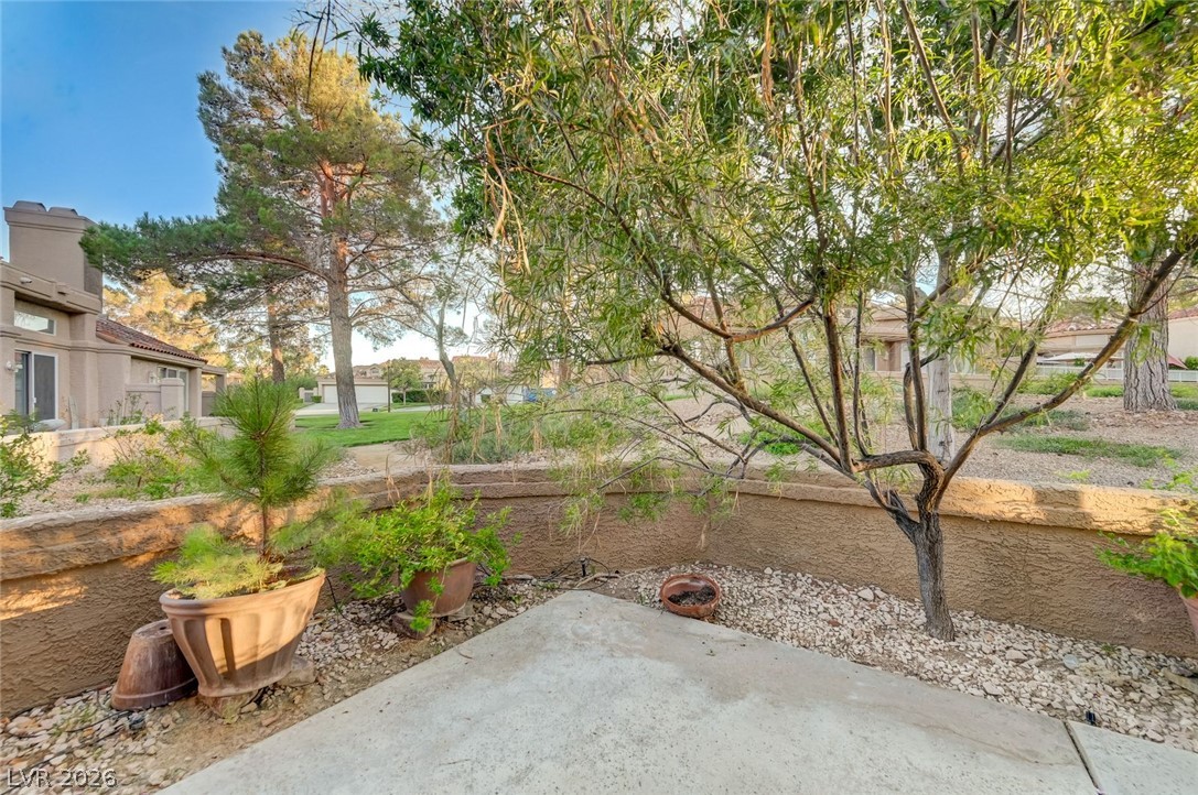 8236 Round Hills Circle Property Photo 21