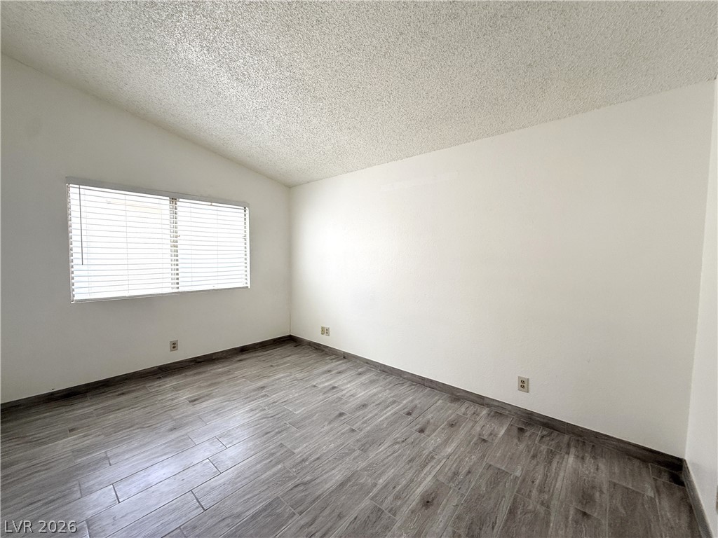 5625 Ballinger Drive Property Photo 6
