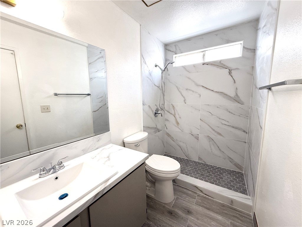5625 Ballinger Drive Property Photo 9