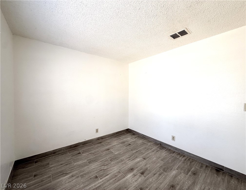 5625 Ballinger Drive Property Photo 10