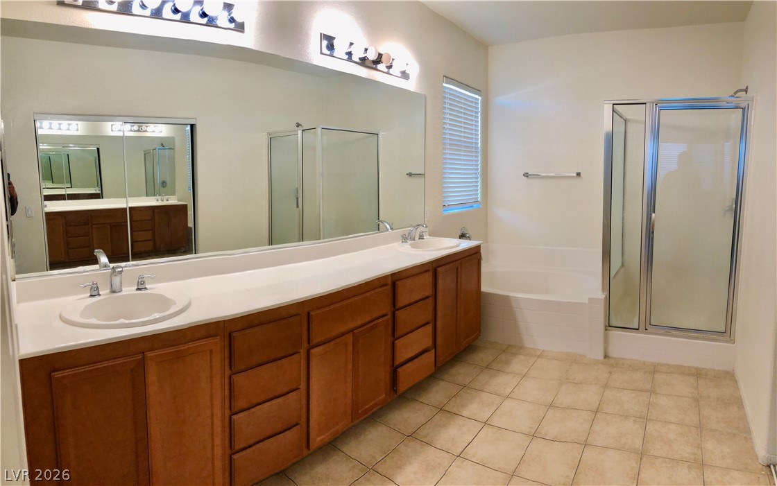 3525 Midnight Mist Court N/a Property Photo 9