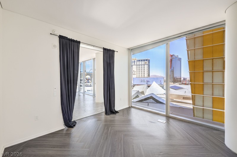3726 Las Vegas Boulevard 811 Property Photo 9