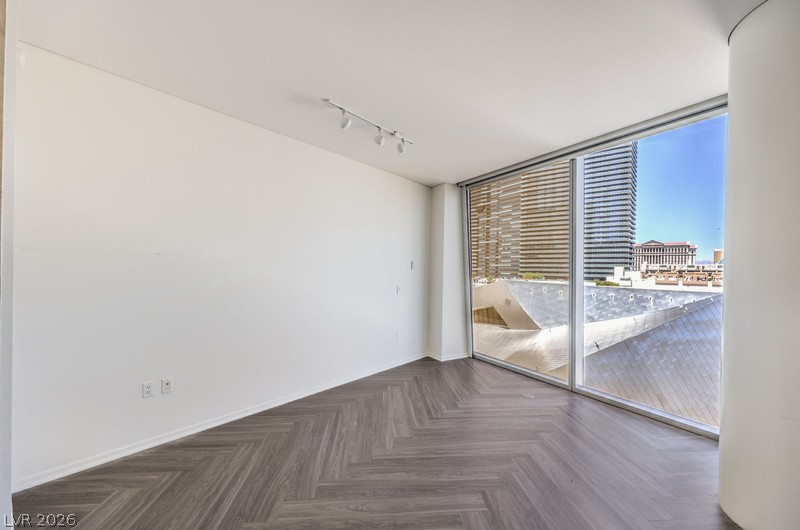 3726 Las Vegas Boulevard 811 Property Photo 15
