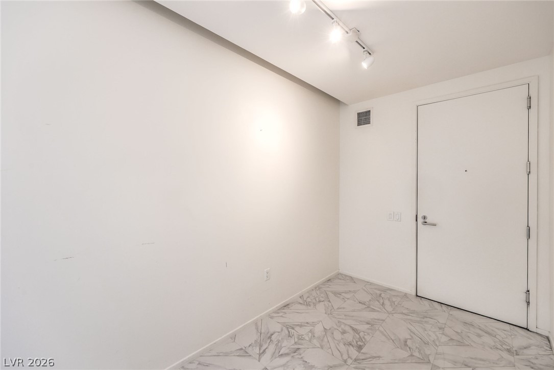3726 Las Vegas Boulevard 811 Property Photo 18