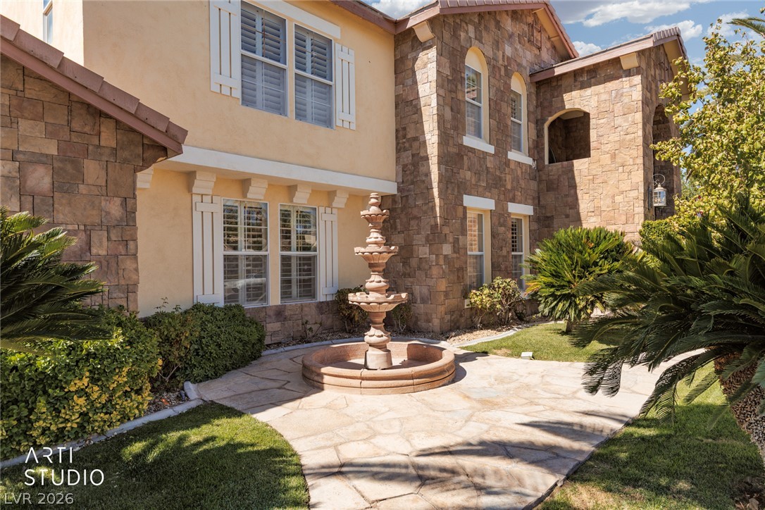 8251 Windsor Crest Court Property Photo 12