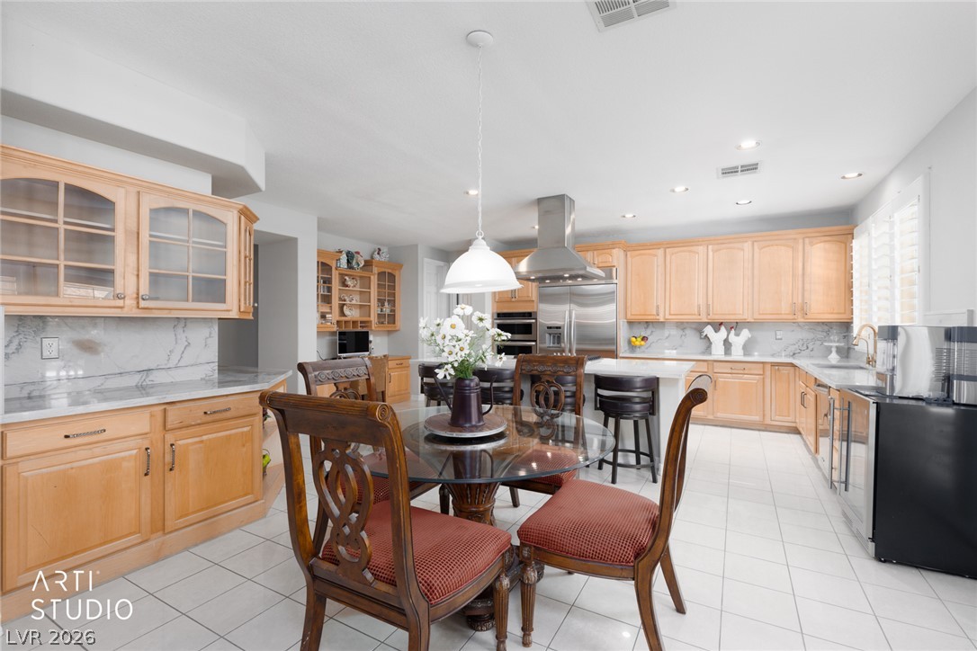 8251 Windsor Crest Court Property Photo 32