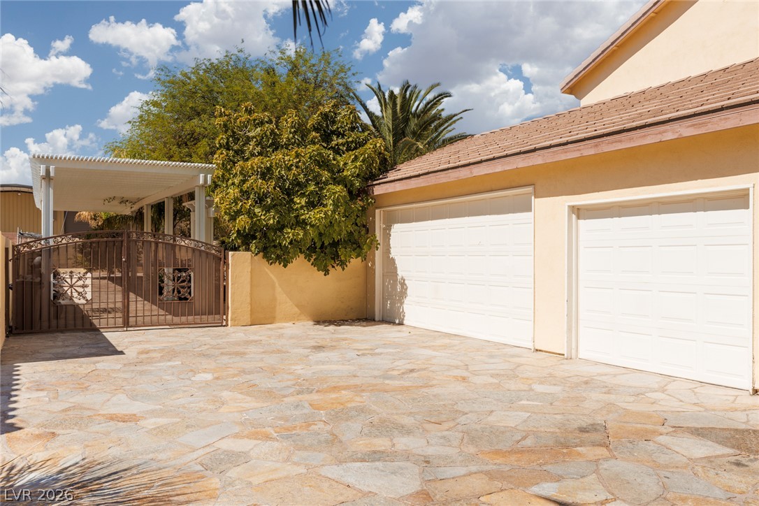 8251 Windsor Crest Court Property Photo 76