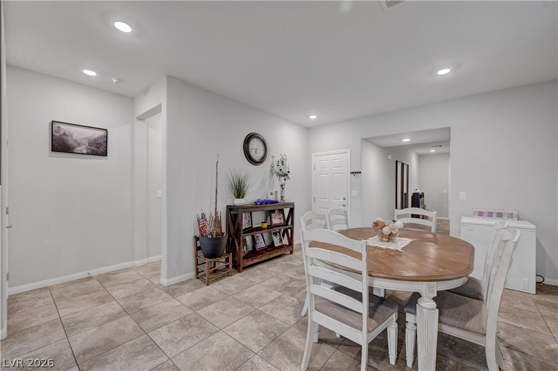 4439 Stardusk Falls Avenue Property Photo 12