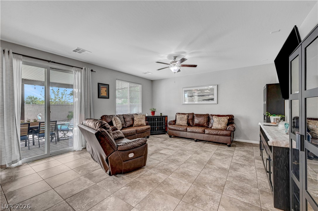 4439 Stardusk Falls Avenue Property Photo 15