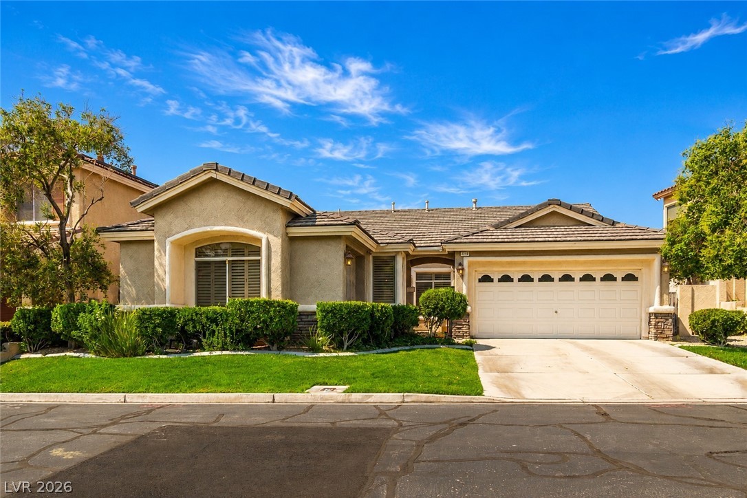 2215 Scarlet Rose Drive Property Photo 1
