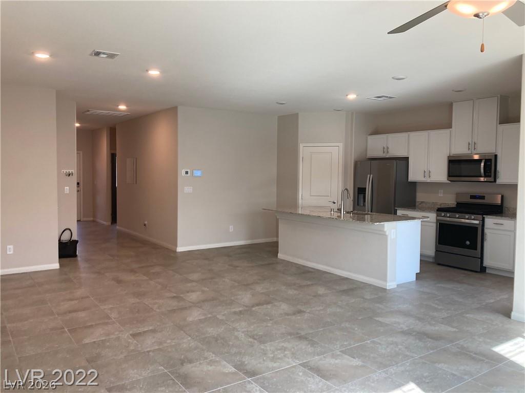 7914 Pearly Court Property Photo 8