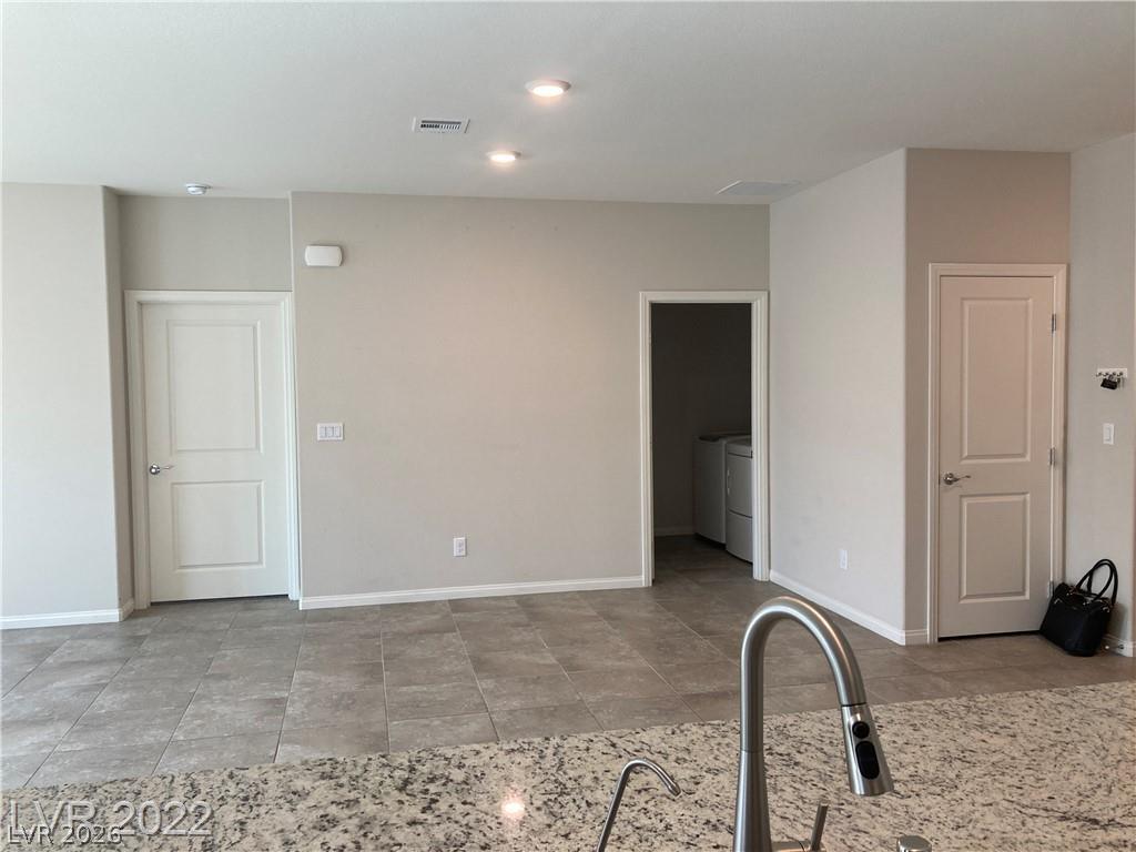 7914 Pearly Court Property Photo 9