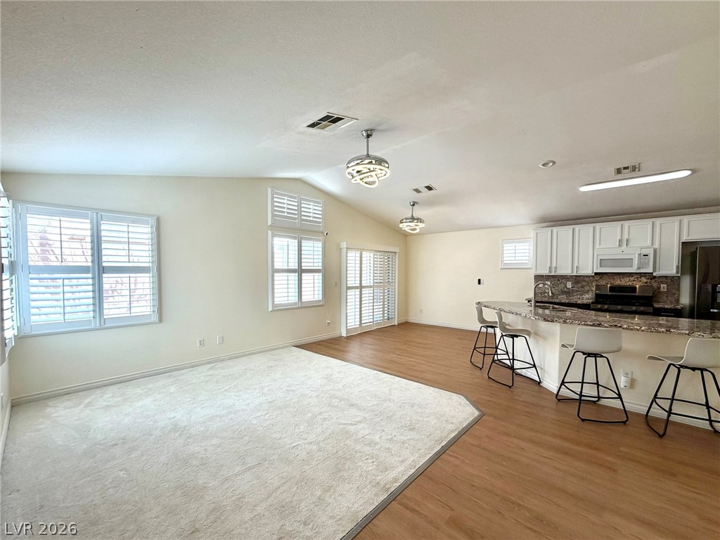 7005 Pacific Coast Street Property Photo 8