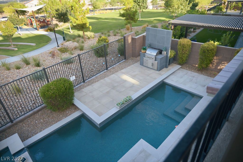 308 Gandara Street Property Photo 6