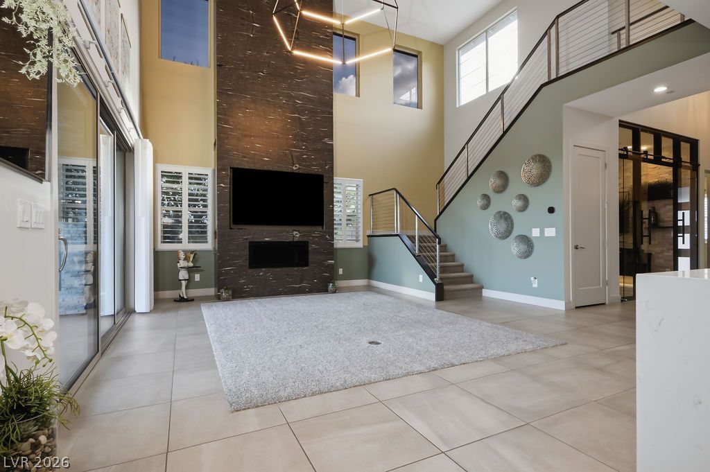 308 Gandara Street Property Photo 7