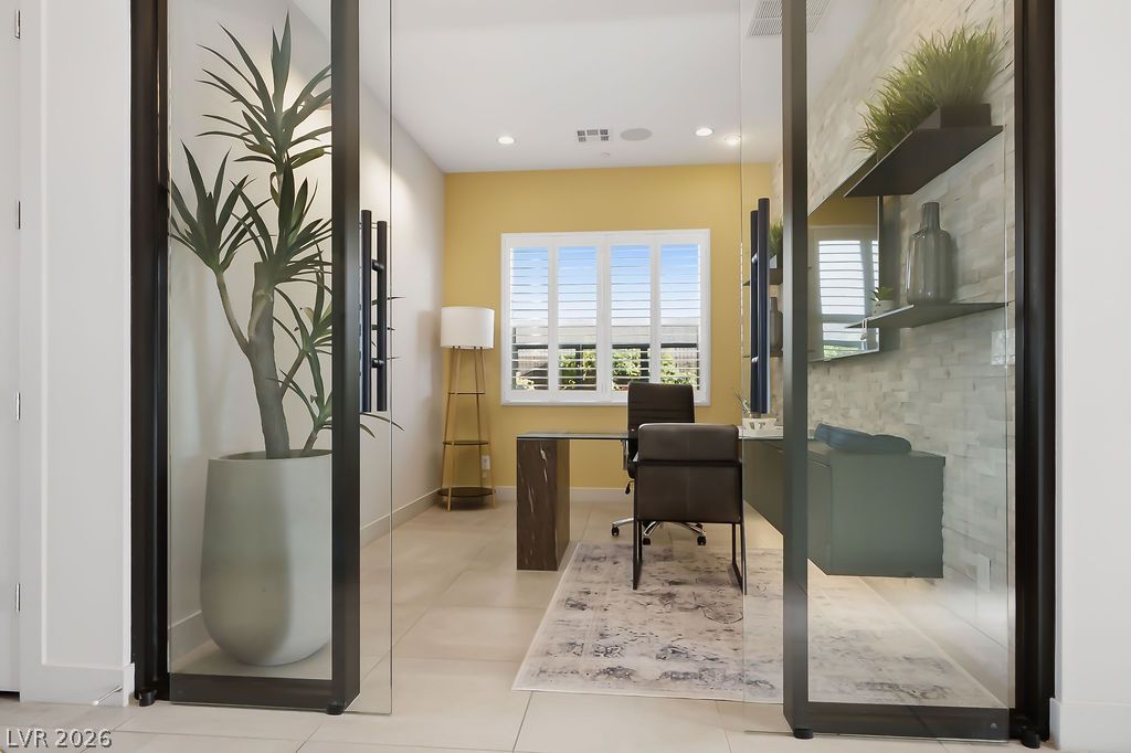 308 Gandara Street Property Photo 27