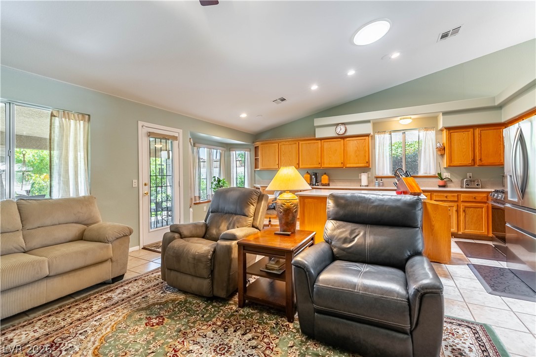 8101 Deep Stone Avenue Property Photo 11