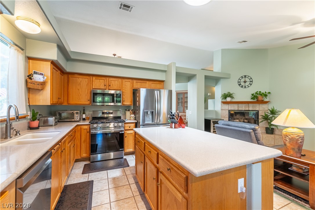 8101 Deep Stone Avenue Property Photo 13