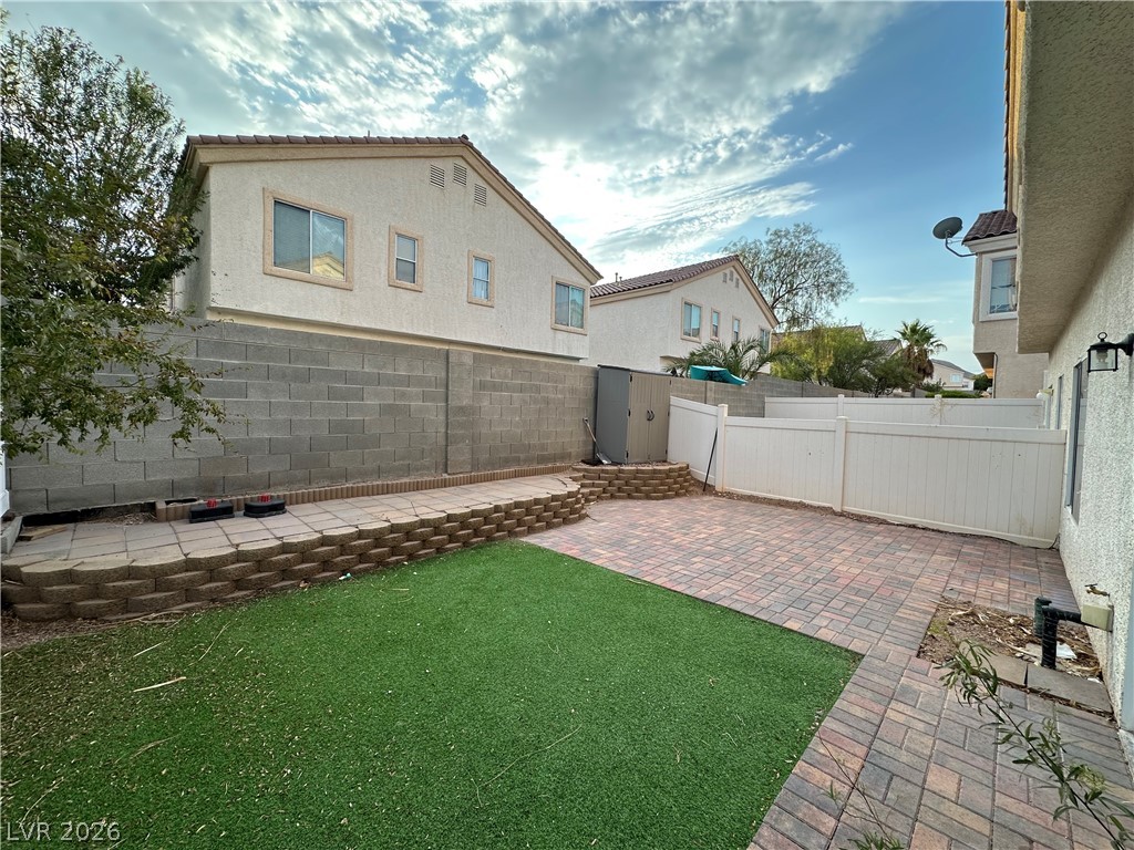 2562 Land Rush Drive Property Photo 3
