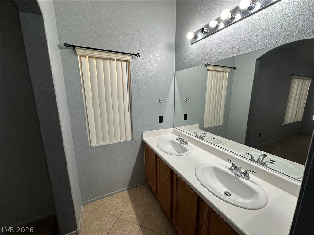 2562 Land Rush Drive Property Photo 6