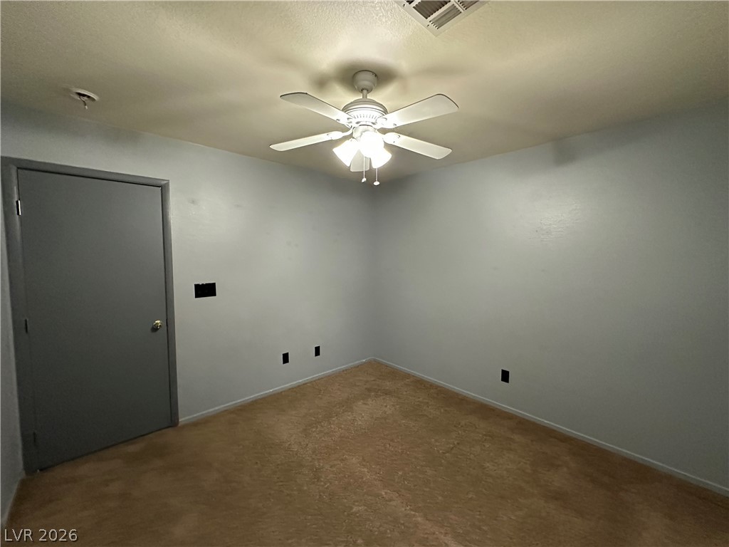2562 Land Rush Drive Property Photo 12