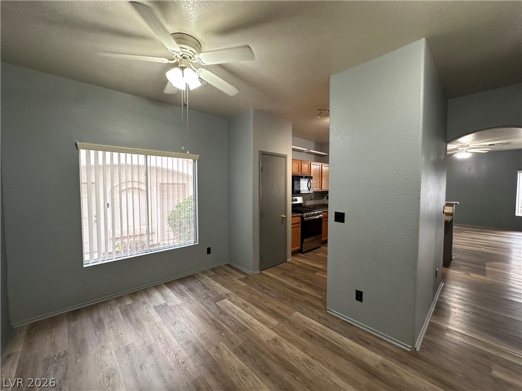 2562 Land Rush Drive Property Photo 14