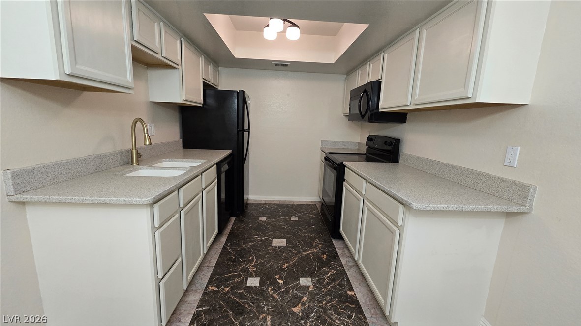5262 Osman Court 48 Property Photo 6