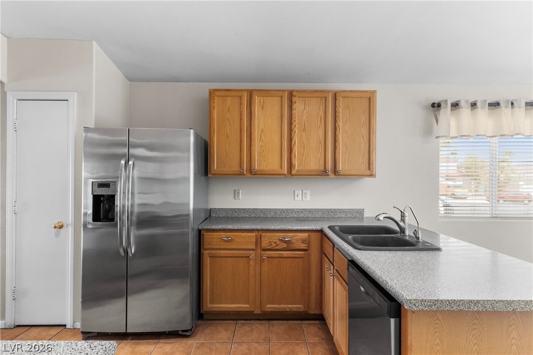 593 Fox Chase Street Property Photo 6