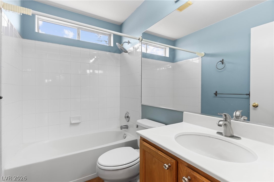 593 Fox Chase Street Property Photo 21