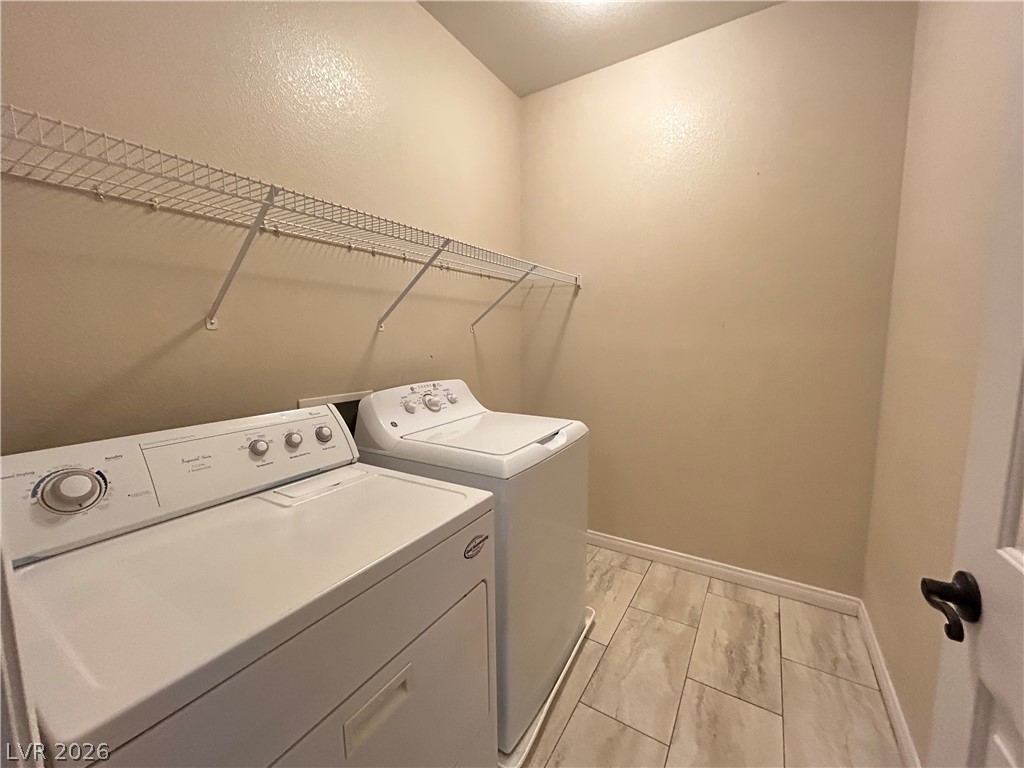 7816 Brookfield Cove Avenue Property Photo 29