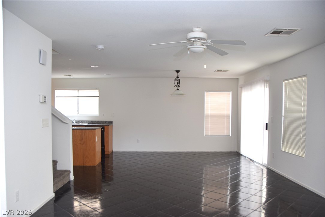 531 Cabis Bay Street Property Photo 6