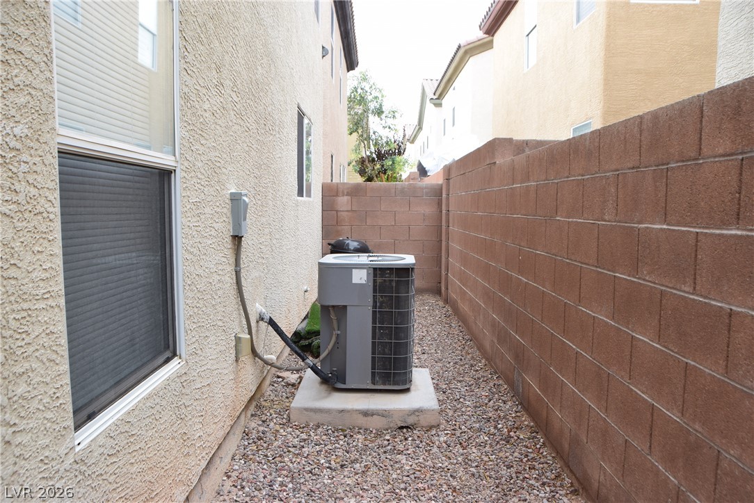 531 Cabis Bay Street Property Photo 37