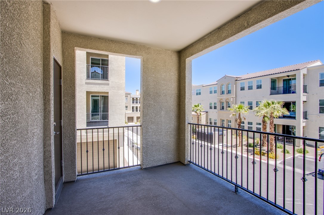2555 Hampton Road 11201 Property Photo 5