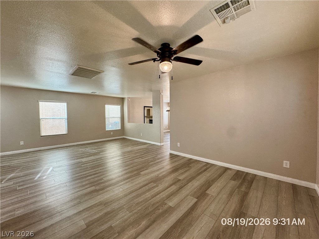5204 Iron Crossing Avenue Property Photo 7