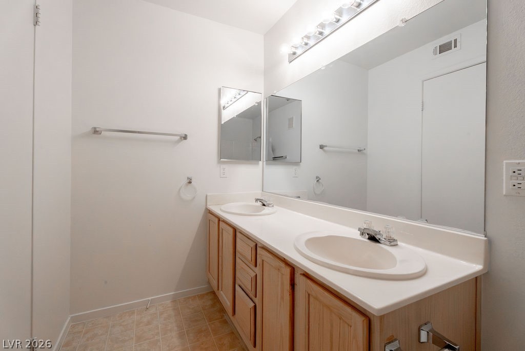 4955 Lindell Road 218 Property Photo 6