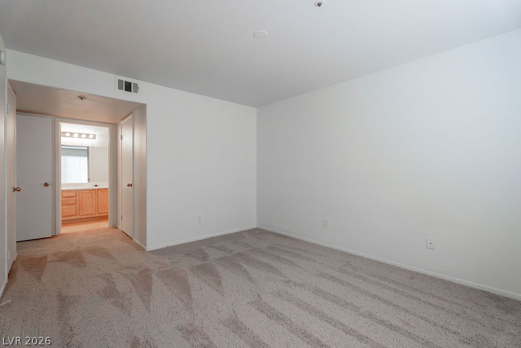 4955 Lindell Road 218 Property Photo 8