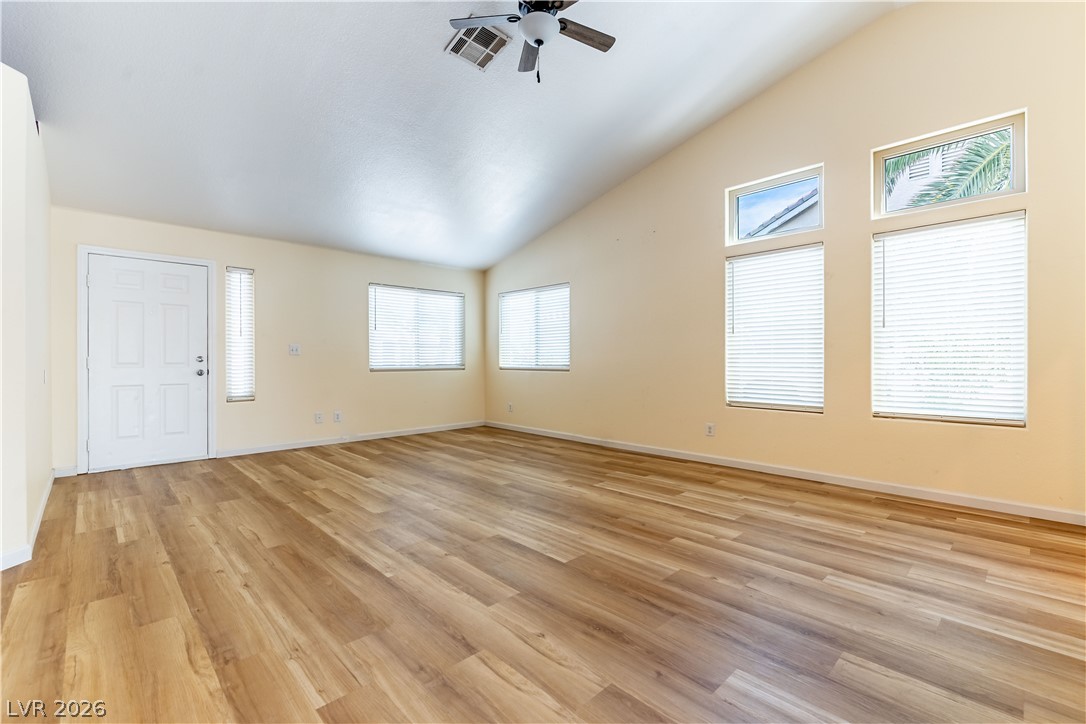4620 Richins Lane Property Photo 3