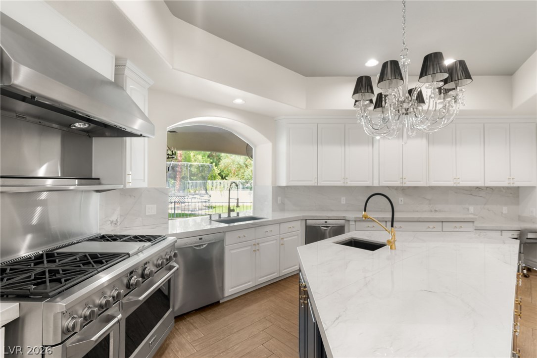 2272 Coral Ridge Avenue Property Photo 1