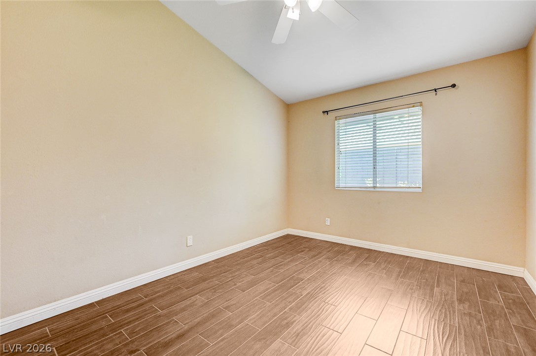 9301 Mountain Range Avenue Property Photo 17