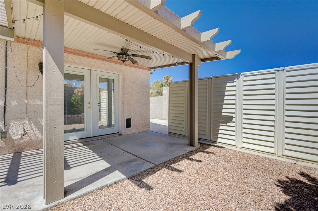 9301 Mountain Range Avenue Property Photo 23