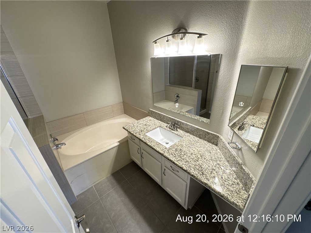 2975 Bluegrass Lane 721 Property Photo 14