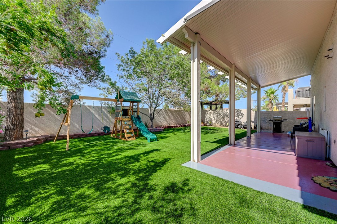 332 Jolly January Avenue Property Photo 32