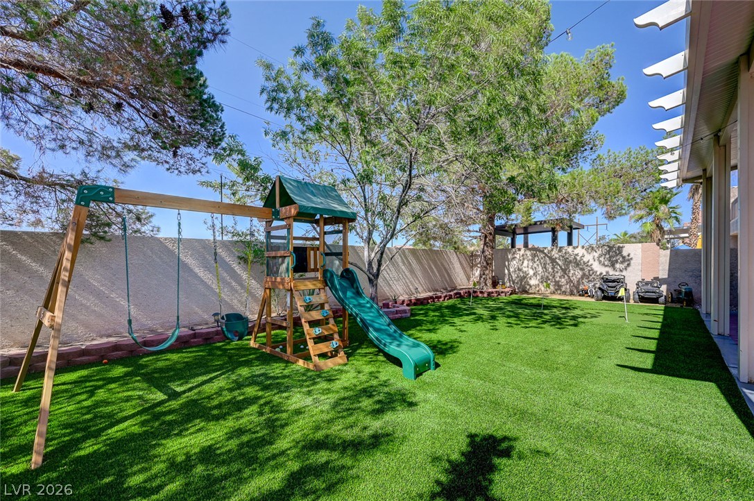332 Jolly January Avenue Property Photo 33