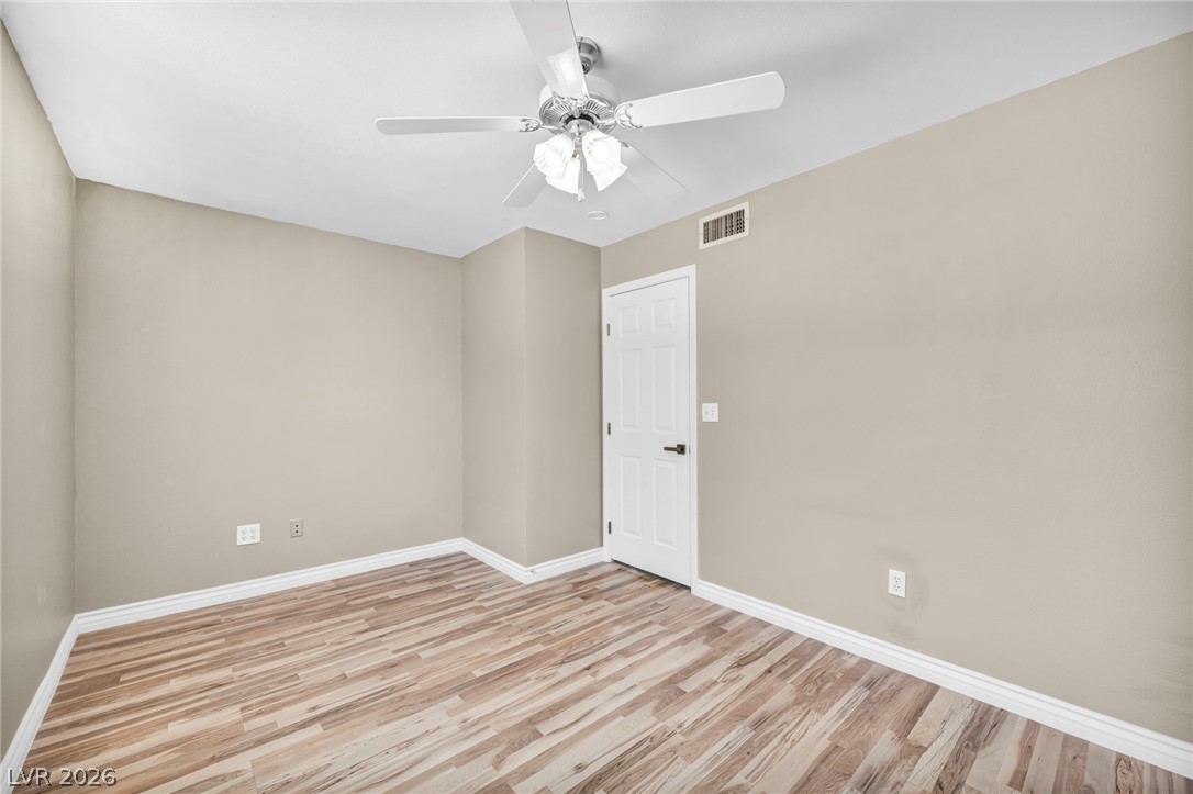 7529 West Gilmore Avenue Property Photo 58