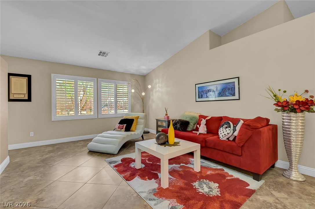 1011 Rose River Court Property Photo 9