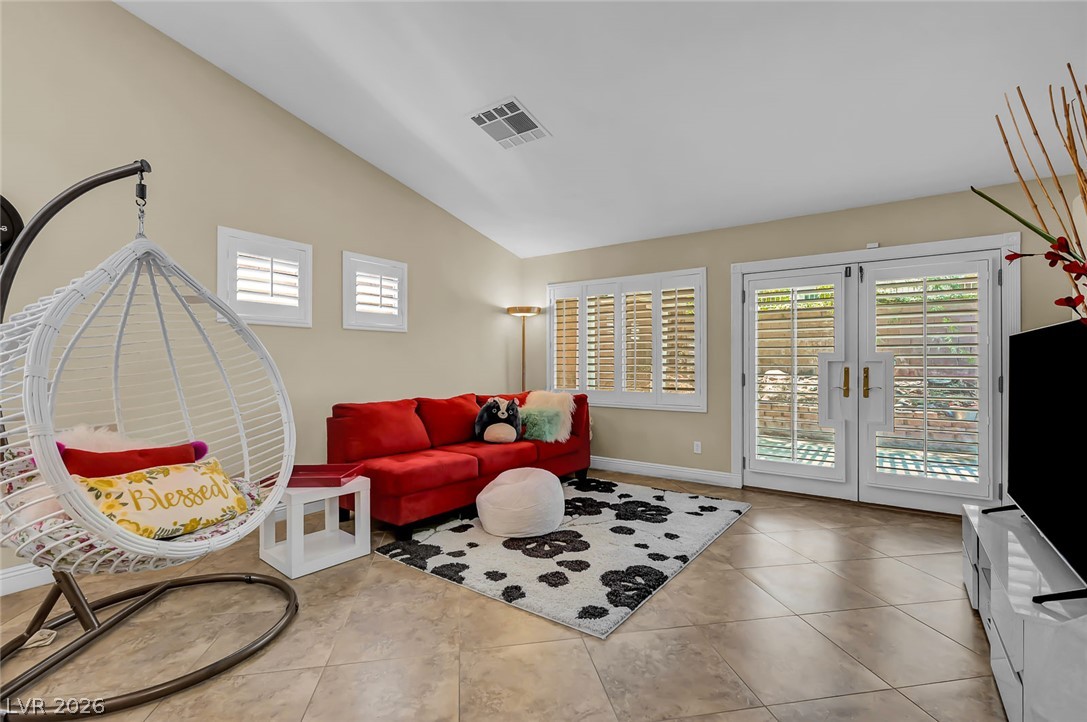 1011 Rose River Court Property Photo 13