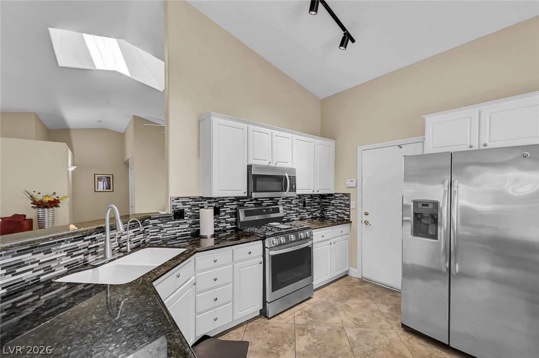 1011 Rose River Court Property Photo 21