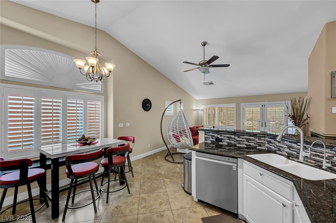 1011 Rose River Court Property Photo 23