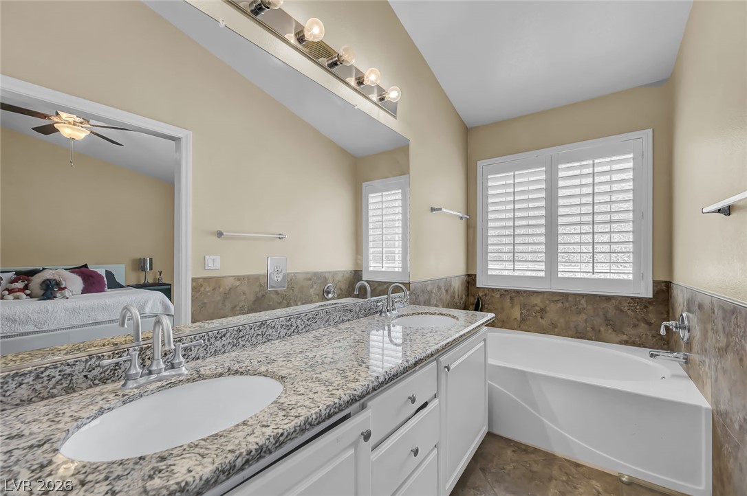 1011 Rose River Court Property Photo 31